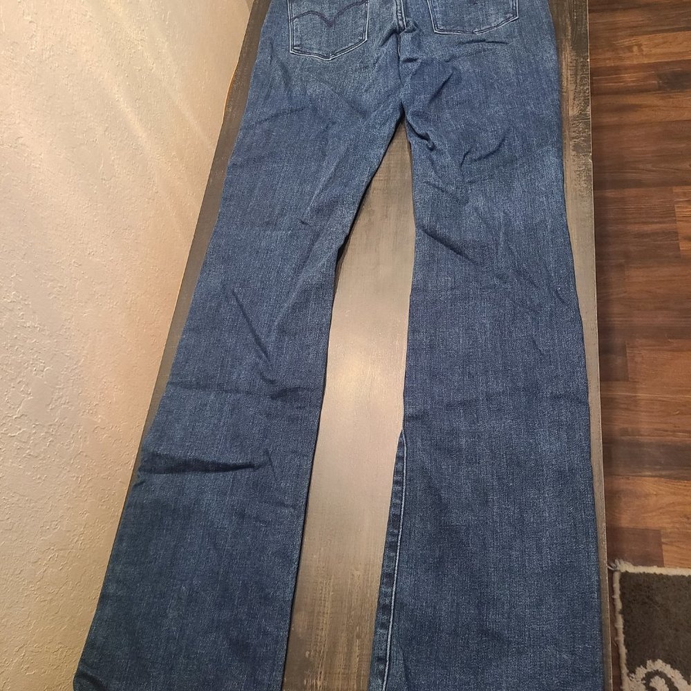 Levi's Boot Cut - Picture 2 of 3